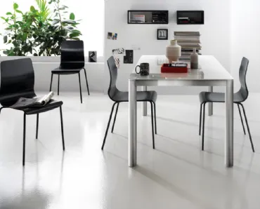 Sedia Endless in legno laccato di Scavolini