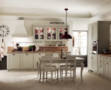 Cucina Classica Favilla in laccato opaco con top decorceramica Borgo effetto Mattone di Scavolini