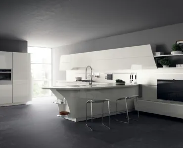 Cucina Moderna con penisola Flux Swing in Bianco lucido di Scavolini