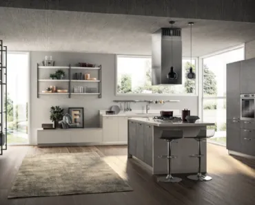 Cucina Moderna con isola Sax in decorativo Concrete Dark e Nebbia di Scavolini